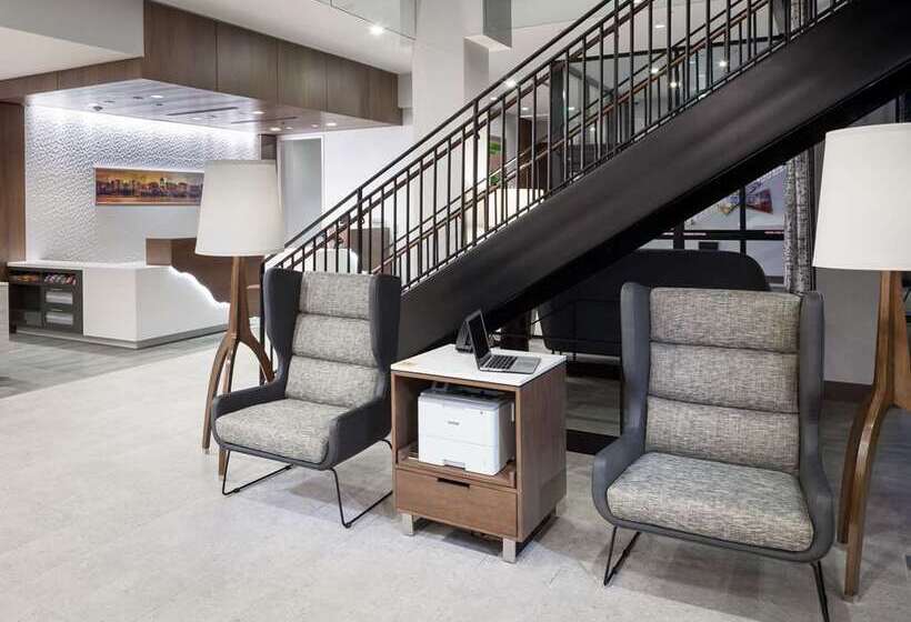 فندق Hilton Garden Inn Madison Downtown