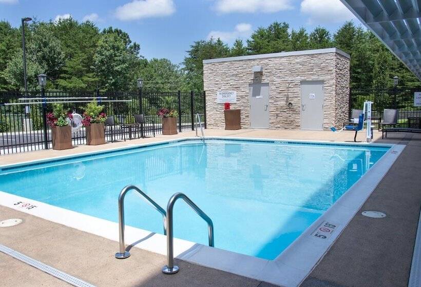 בית מלון כפרי Holiday Inn Express & Suites Tuscaloosa East, An Ihg