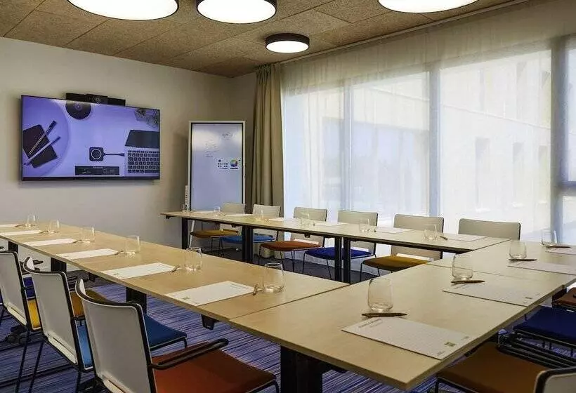 ホテル Ibis Styles Montpellier Aéroport Parc Des Expos