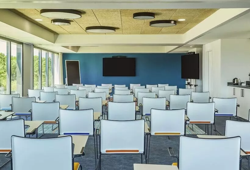 ホテル Ibis Styles Montpellier Aéroport Parc Des Expos