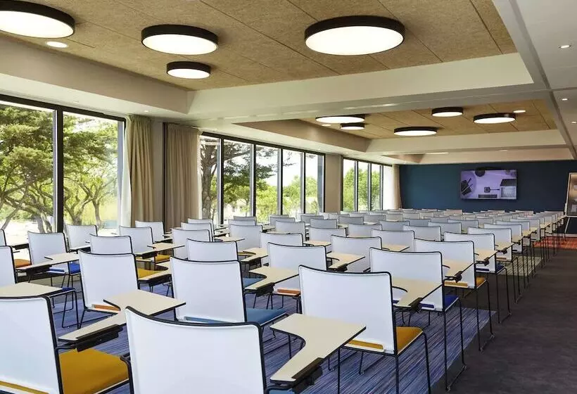 ホテル Ibis Styles Montpellier Aéroport Parc Des Expos