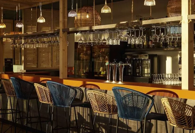 ホテル Ibis Styles Montpellier Aéroport Parc Des Expos