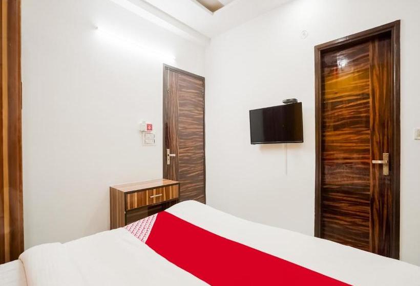 ホテル Oyo 47447 Flagship Designer Stay Gd Goenka School