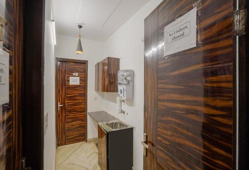 ホテル Oyo 47447 Flagship Designer Stay Gd Goenka School