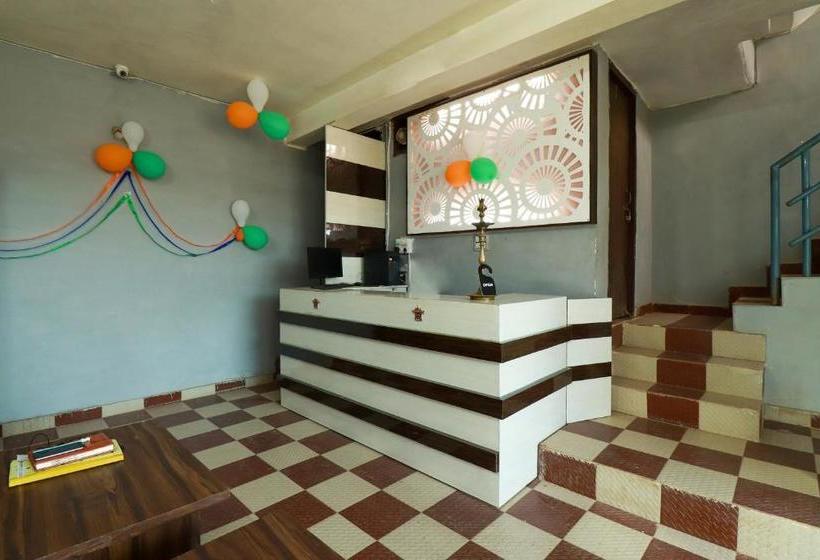 בית מלון כפרי Oyo 78488  Parkland Blue