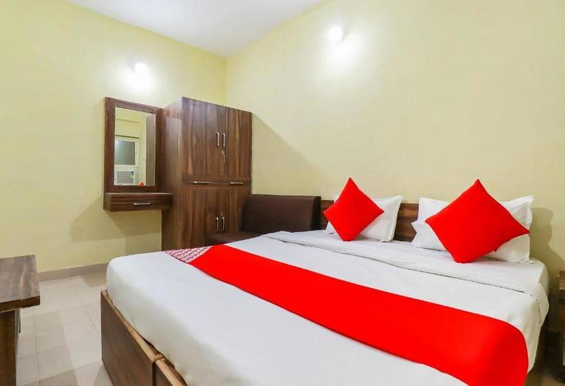 בית מלון כפרי Oyo 78488  Parkland Blue