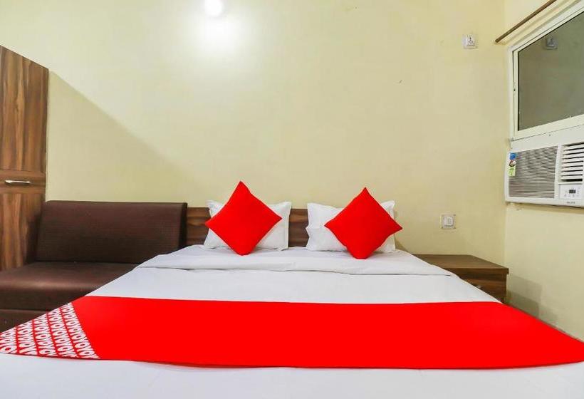 בית מלון כפרי Oyo 78488  Parkland Blue