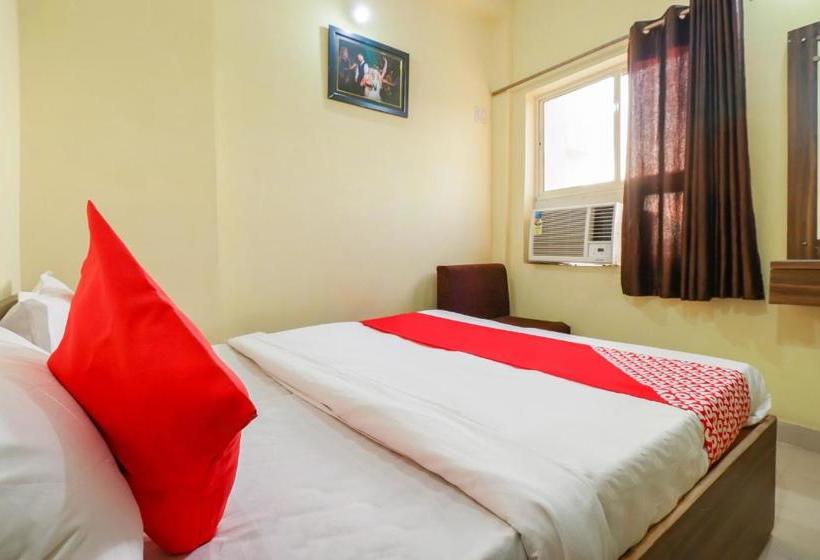 בית מלון כפרי Oyo 78488  Parkland Blue