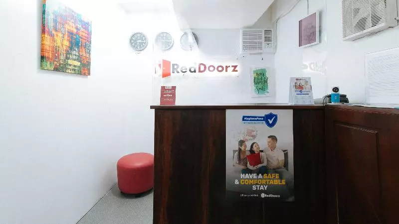 ホテル Reddoorz Near Pasay Rotonda