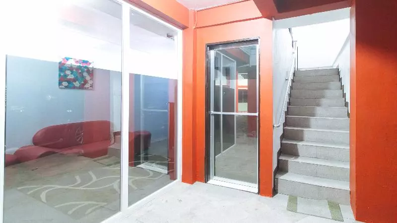 ホテル Reddoorz Near Pasay Rotonda