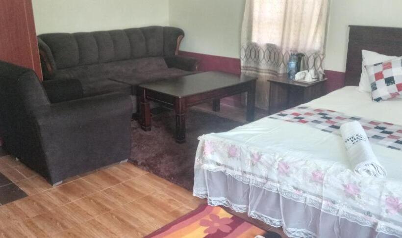 هتل The Crown Place