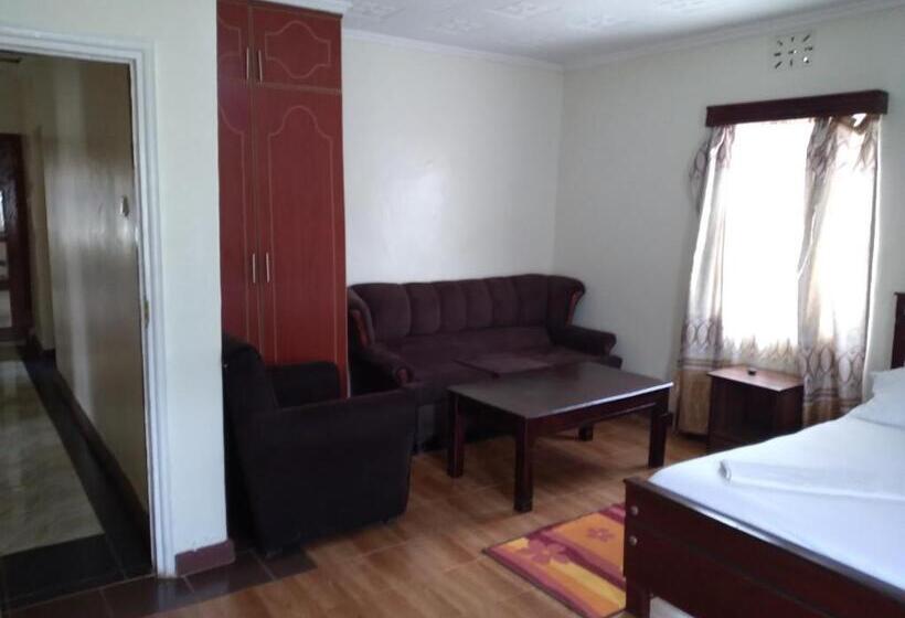 هتل The Crown Place