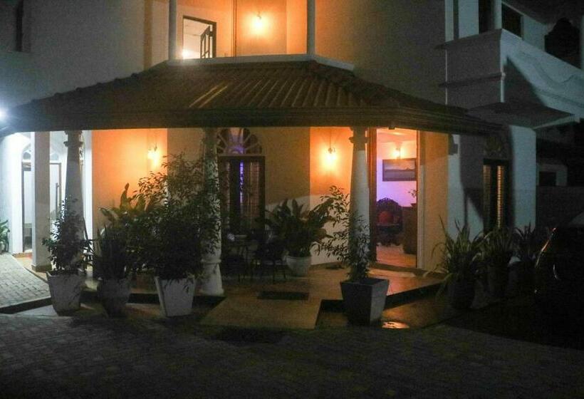 ホテル Thidasa Holiday Resort