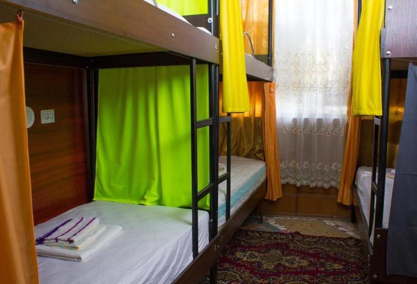 هاستل клуб B55