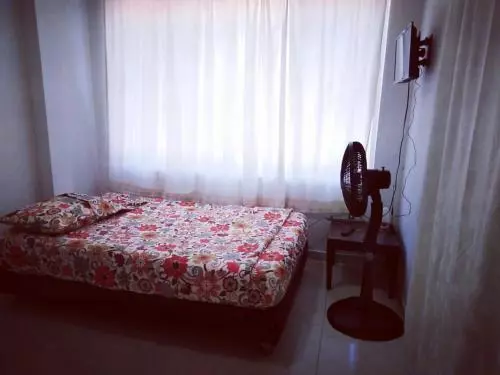 ユースホステル Casa Hotel Kalasaan