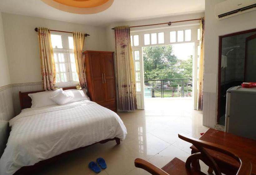 בית מלון כפרי Aloha