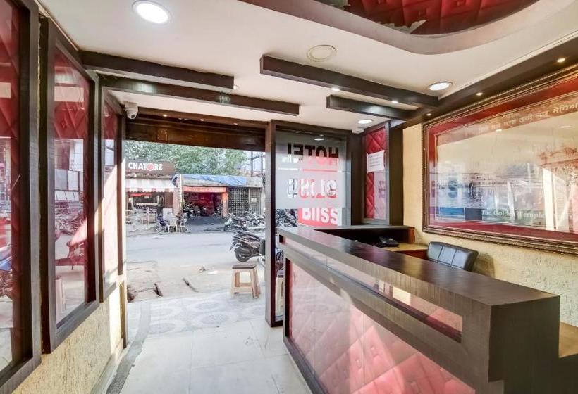 Spot On 77656 Hotel The Bliss