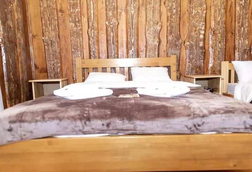 ホテル Wood House