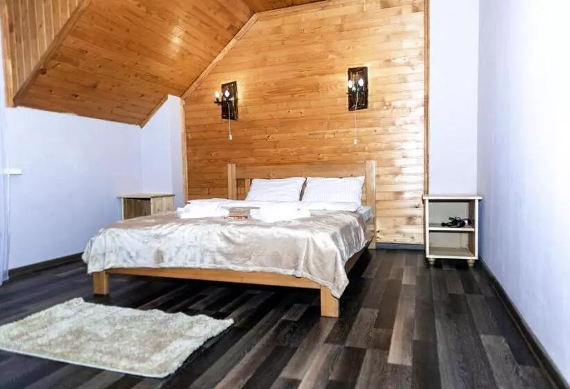 ホテル Wood House