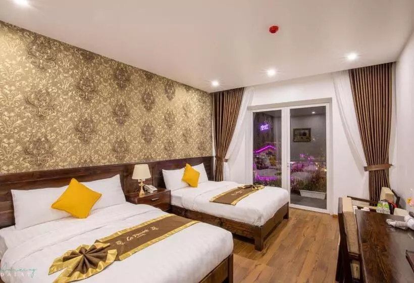 La Pense E Hotel   Dalat
