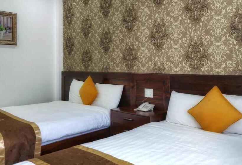 La Pense E Hotel   Dalat