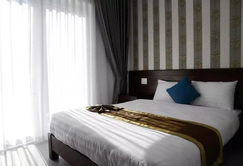 La Pense E Hotel   Dalat