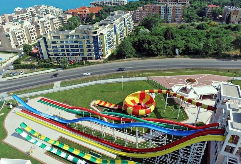 Aparthotel Marina Holiday Club   All Inclusive & Free Parking