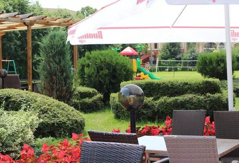 Aparthotel Marina Holiday Club   All Inclusive & Free Parking