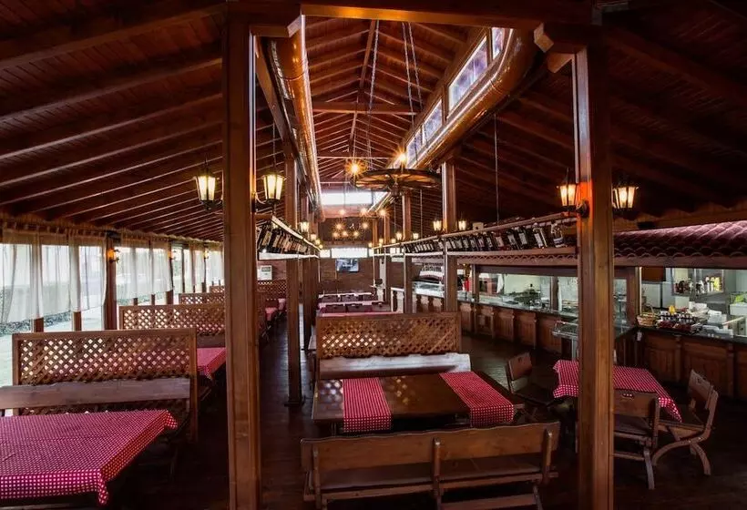 Aparthotel Marina Holiday Club   All Inclusive & Free Parking