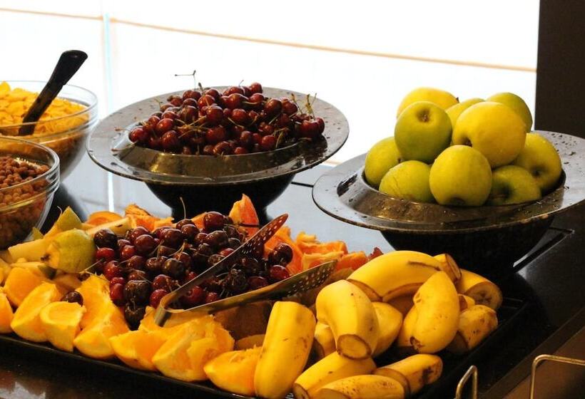 Aparthotel Marina Holiday Club   All Inclusive & Free Parking