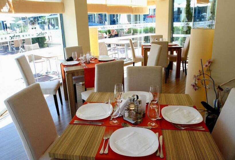 Aparthotel Marina Holiday Club   All Inclusive & Free Parking