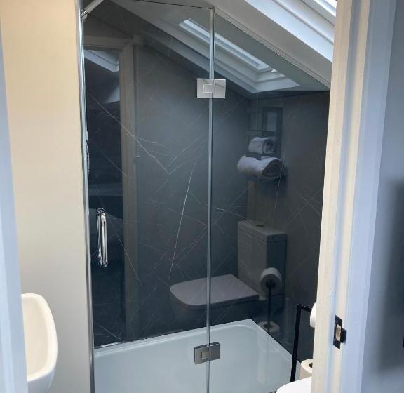 בית מלון כפרי Abbey Court Guest House