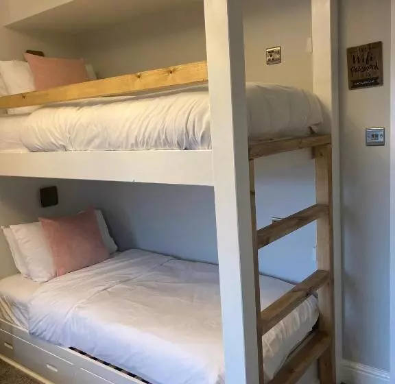 Отель Abbey Court Guest House