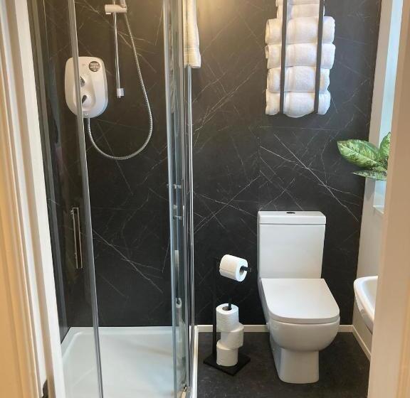 בית מלון כפרי Abbey Court Guest House