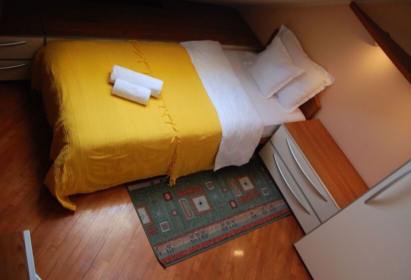 فندق Car Royal Apartmans