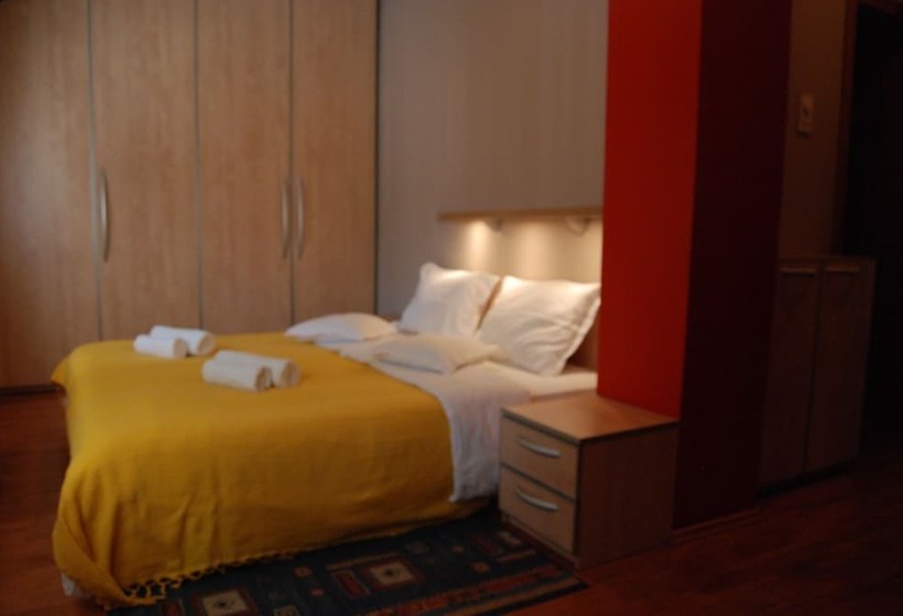 فندق Car Royal Apartmans