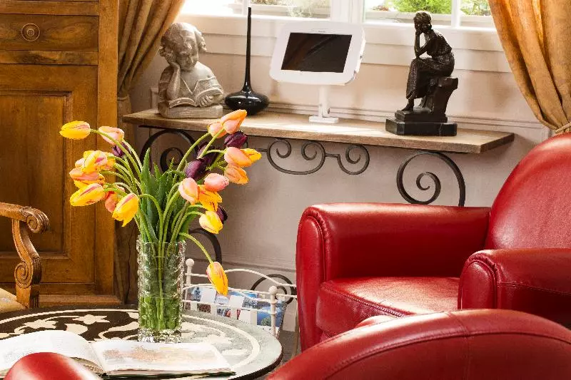 هتل Chatillon Paris Montparnasse