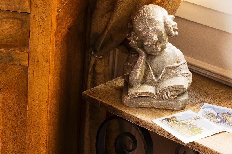 ホテル Chatillon Paris Montparnasse