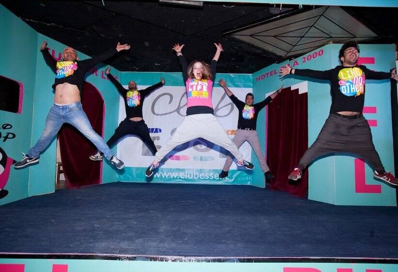 Отель Club Esse Pila 2000