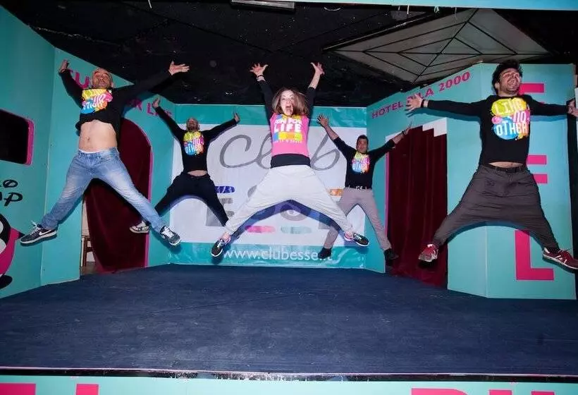 酒店 Club Esse Pila 2000