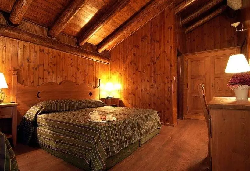 酒店 Club Esse Pila 2000