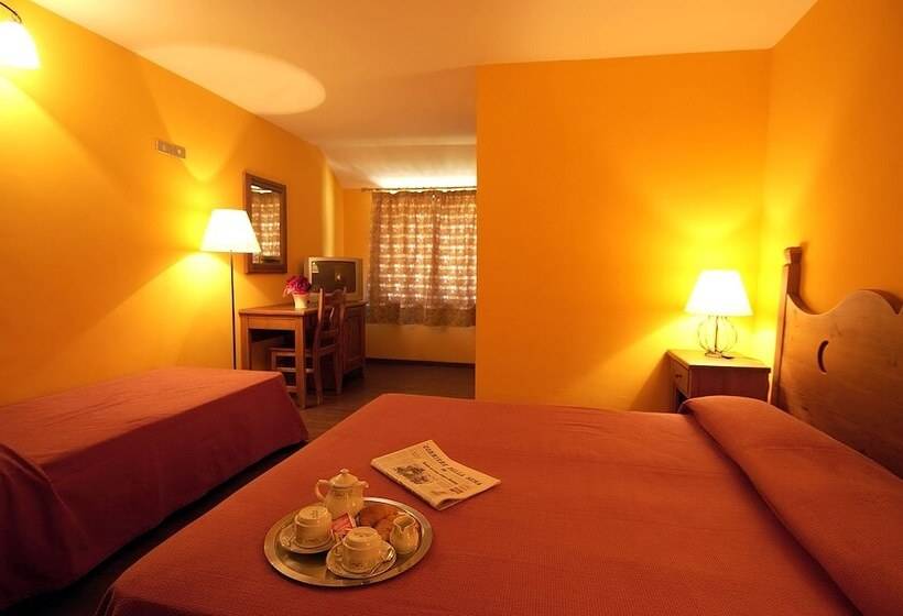 Отель Club Esse Pila 2000