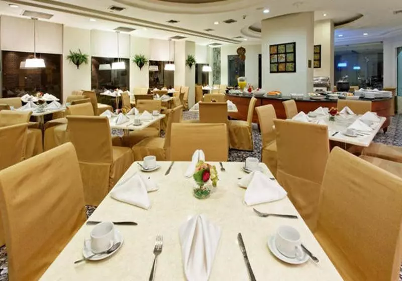 هتل Crowne Plaza San Pedro Sula