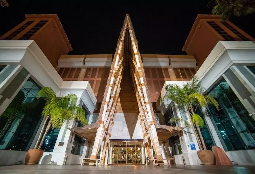 酒店 Holiday World Polynesia