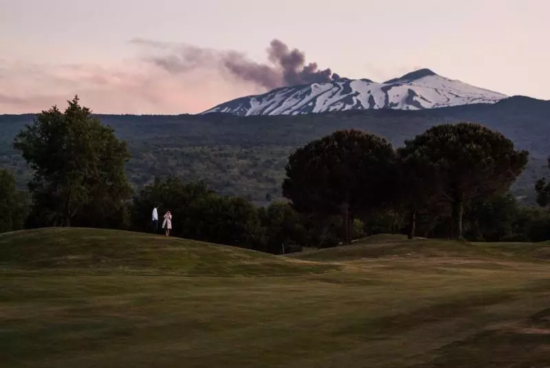 Отель Il Picciolo Etna Golf Resort & Spa
