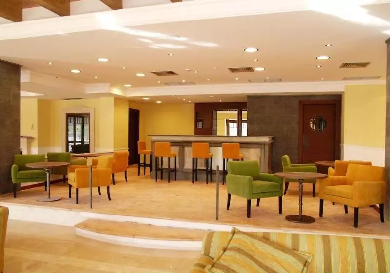 Отель Il Picciolo Etna Golf Resort & Spa