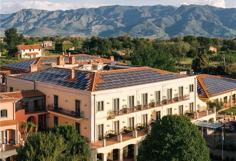 Hotel Il Picciolo Etna Golf Resort & Spa