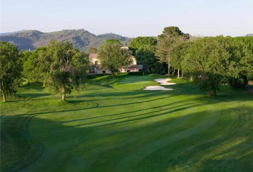 Hotel Il Picciolo Etna Golf Resort & Spa