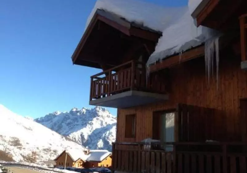 فندق Le Parc Aux Etoiles