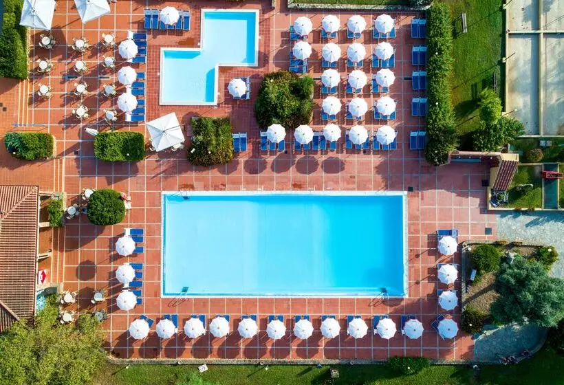 Отель Mclub Budoni